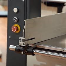 Woodfast 600mm (24") Professional Bandsaw 415V 5.5HP BS600A - Image 5