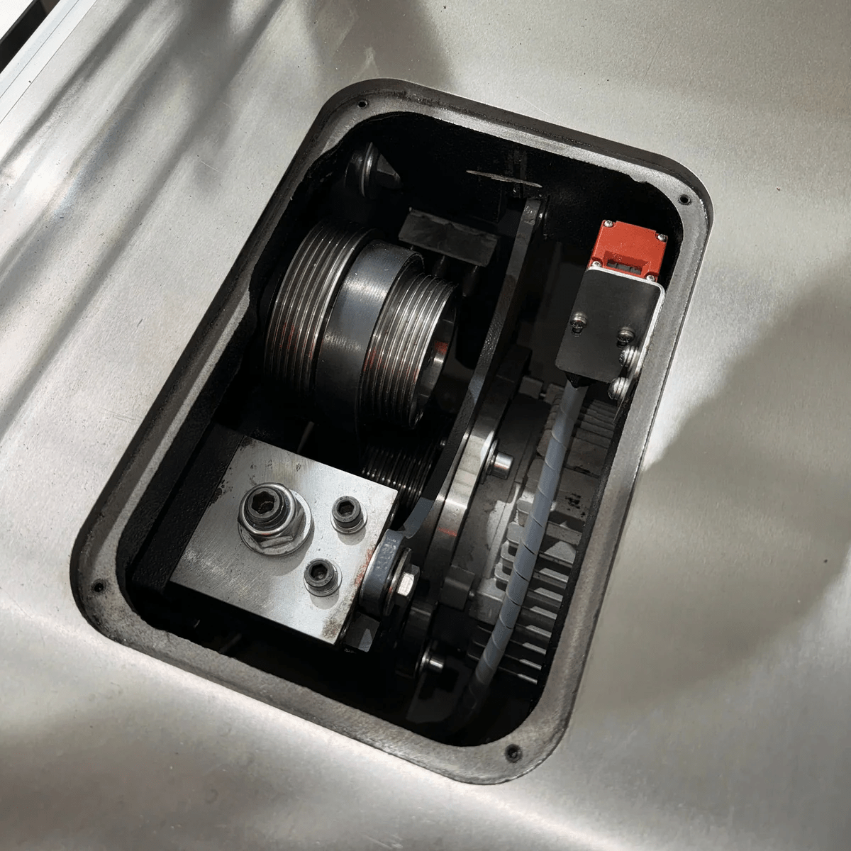 ToughCut 400mm (16") 7.5HP 3.8m Sliding Table Automatic Rise / Fall & Tilt Panel Saw 415V Diamond 400 - Image 7