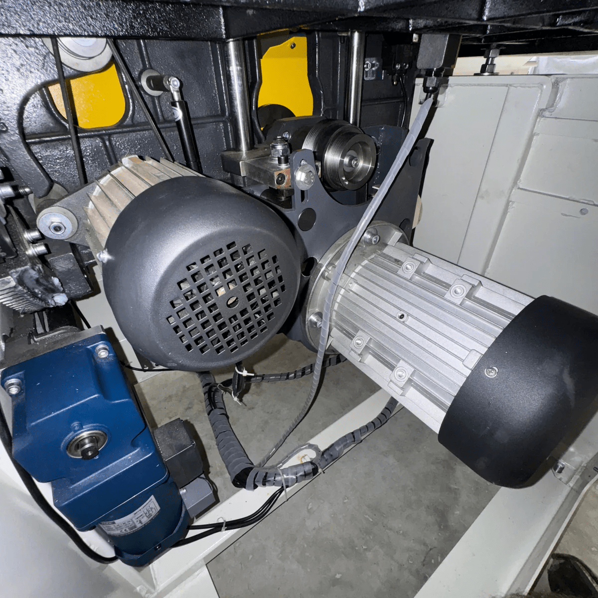 ToughCut 400mm (16") 7.5HP 3.8m Sliding Table Automatic Rise / Fall & Tilt Panel Saw 415V Diamond 400 - Image 11