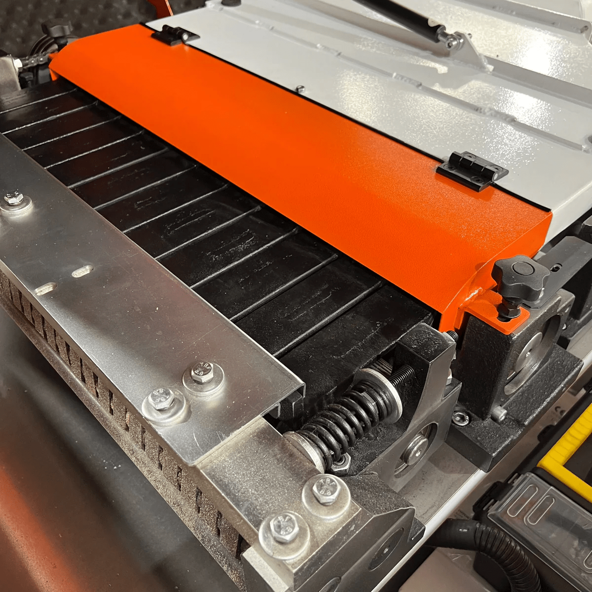 560mm 22"ToughCut Industrial Thicknesser Ilmenite 560D - Image 7